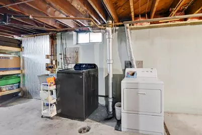 53 Ellerton St, Chicopee, MA 01020 - Photo 24