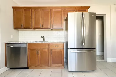 128 Lawrence St #B, Medford, MA 02155 - Photo 2