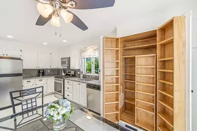 83 Grand St, Reading, MA 01867 - Photo 10