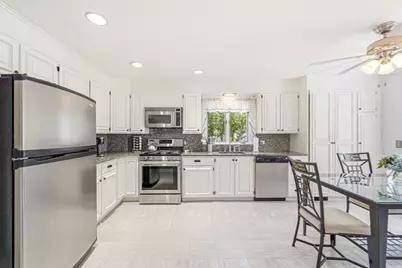 83 Grand St, Reading, MA 01867 - Photo 8