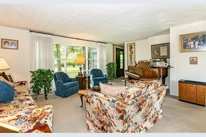 23 Russell Circle, Natick, MA 01760 - Photo 4