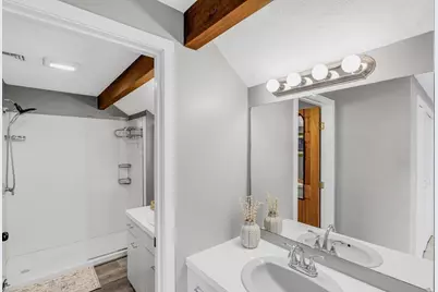 8 Middlebury Ln, Beverly, MA 01915 - Photo 24