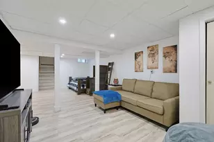 5 County St, Berkley, MA 02779 - Photo 32