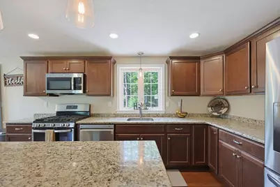 5 County Street, Berkley, MA 02779 - Photo 14