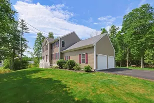 5 County St, Berkley, MA 02779 - Photo 2