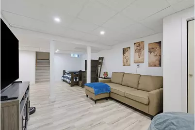5 County Street, Berkley, MA 02779 - Photo 32