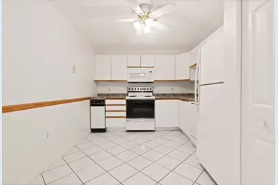 3920 Mystic Valley Pkwy #816, Medford, MA 02155 - Photo 8