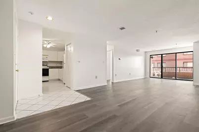 3920 Mystic Valley Pkwy #816, Medford, MA 02155 - Photo 4