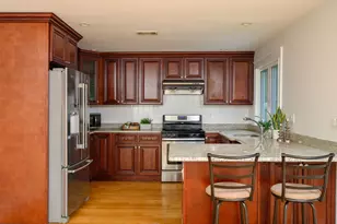 79 Hilltop St, Milton, MA 02186 - Photo 8