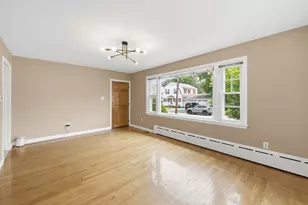 30 Bunkerhill St, North Andover, MA 01845 - Photo 8