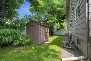 30 Bunkerhill St, North Andover, MA 01845 - Photo 18
