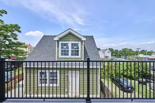 17 Macarthur St, Somerville, MA 02143 - Photo 8
