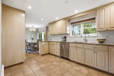 13 Louis Road, Framingham, MA 01702 - Photo 6