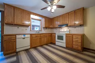 12 Melrose Ave, Dartmouth, MA 02747 - Photo 14
