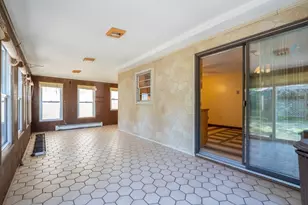 12 Melrose Ave, Dartmouth, MA 02747 - Photo 6