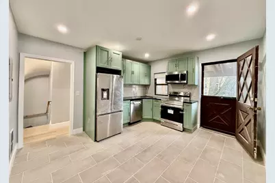 15 Berwick St #15, Melrose, MA 02176 - Photo 8