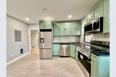 15 Berwick St #15, Melrose, MA 02176 - Photo 2