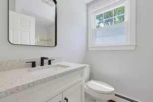13 Fairway Ln, Medway, MA 02053 - Photo 10