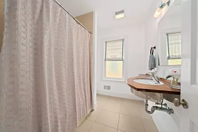 80 Holland St #2, Somerville, MA 02144 - Photo 8