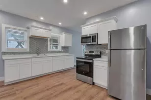 39 Hope St, Attleboro, MA 02730 - Photo 16