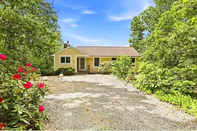 92 Shorewood Dr, Mashpee, MA 02649 - Photo 2