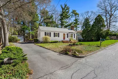 5 Pershing Ave, Acushnet, MA 02743 - Photo 4