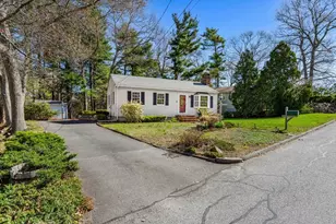 5 Pershing Ave, Acushnet, MA 02743 - Photo 4