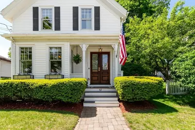 42 Lawrence St, Waltham, MA 02451 - Photo 2