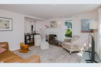 423 South St, Holliston, MA 01746 - Photo 16