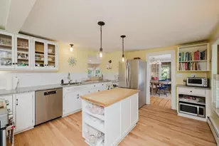 423 South St, Holliston, MA 01746 - Photo 6