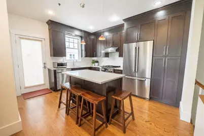9 Montague Street #C, Cambridge, MA 02139 - Photo 2