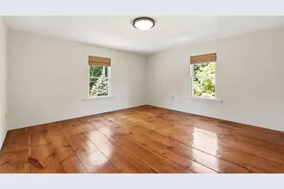 215 North St, Northampton, MA 01060 - Photo 22