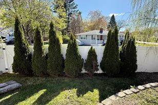 408 W Britannia St, Taunton, MA 02780 - Photo 10