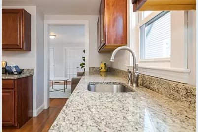 7 Park St, Melrose, MA 02176 - Photo 10