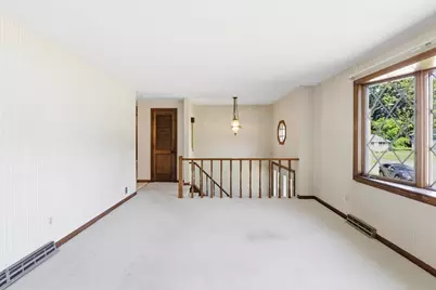 78 Briarwood Ave, Springfield, MA 01118 - Photo 8