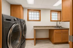 21 Fells Ave, Medford, MA 02155 - Photo 22