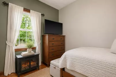 21 Fells Ave, Medford, MA 02155 - Photo 30