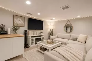21 Fells Ave, Medford, MA 02155 - Photo 18