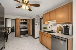 21 Fells Ave, Medford, MA 02155 - Photo 6