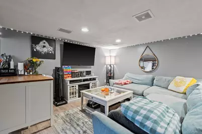 21 Fells Ave, Medford, MA 02155 - Photo 14