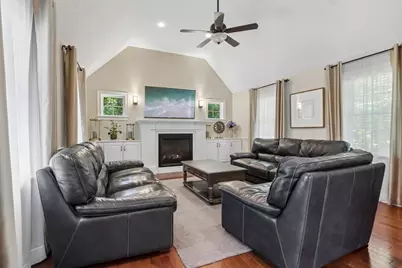 831 Mayflower St, Duxbury, MA 02332 - Photo 4