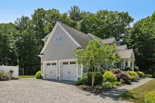 831 Mayflower St, Duxbury, MA 02332 - Photo 2