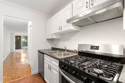 33 Pond Ave #523, Brookline, MA 02445 - Photo 6