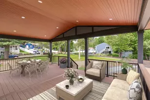 127 R Beach St, Sharon, MA 02067 - Photo 4