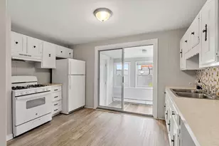 11 Pinkert St, Medford, MA 02155 - Photo 8