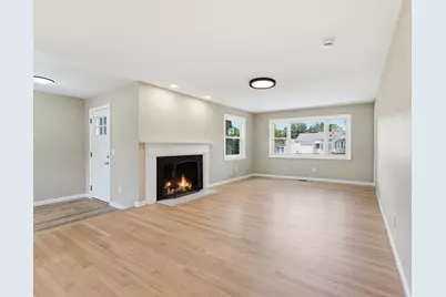 85 Barbara St, Chicopee, MA 01020 - Photo 8