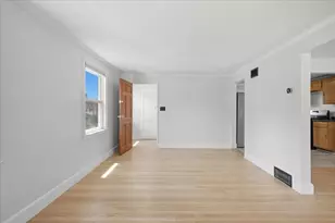 34 Favre St, Boston, MA 02126 - Photo 4