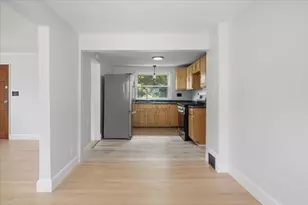 34 Favre St, Boston, MA 02126 - Photo 8