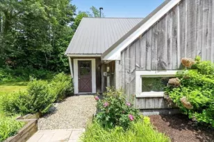 1296 Tremont St, Duxbury, MA 02332 - Photo 32