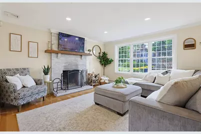 560 South Ave, Whitman, MA 02382 - Photo 4